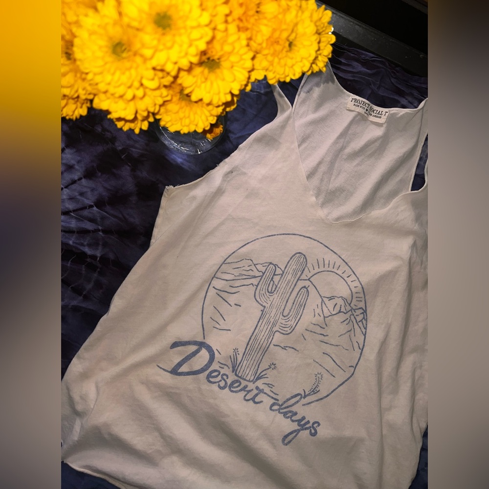 Graphic Tank